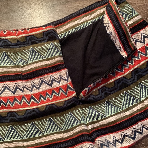 Printed Shorts - Picture 4 of 5